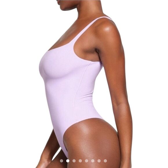 Skims Size S Fits Everybody Square Neck‎ Bodysuit Pastel Purple Stretchy Basic - Picture 5 of 8